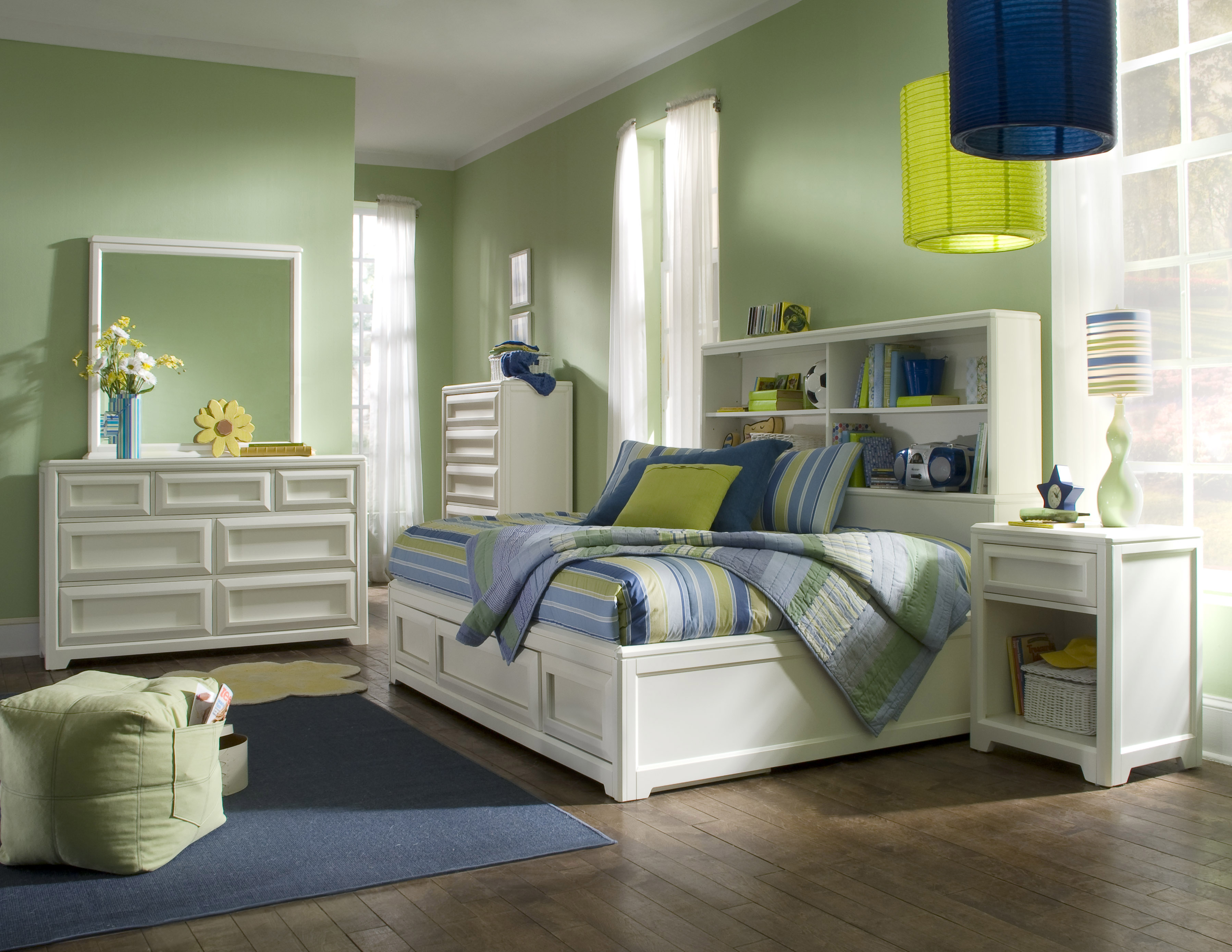 mealey's bedroom furniture set